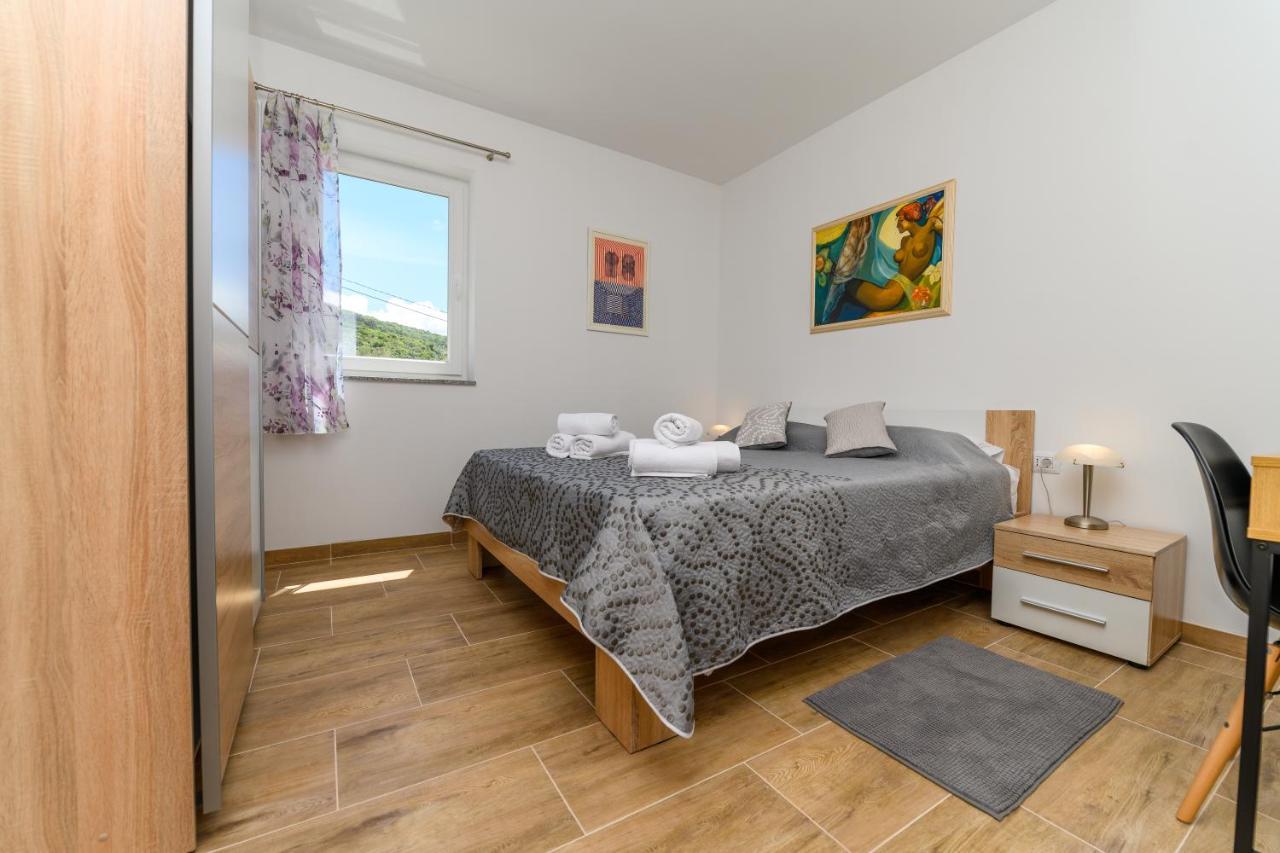 Apartments Forever Miholascica Εξωτερικό φωτογραφία